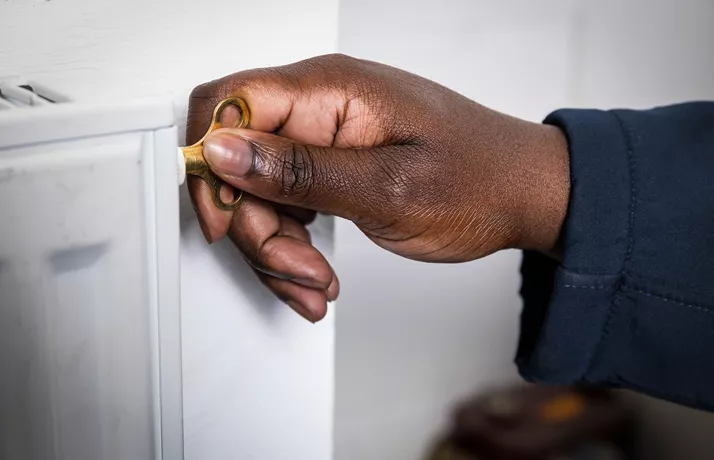 Hand Bleeding Radiator with key