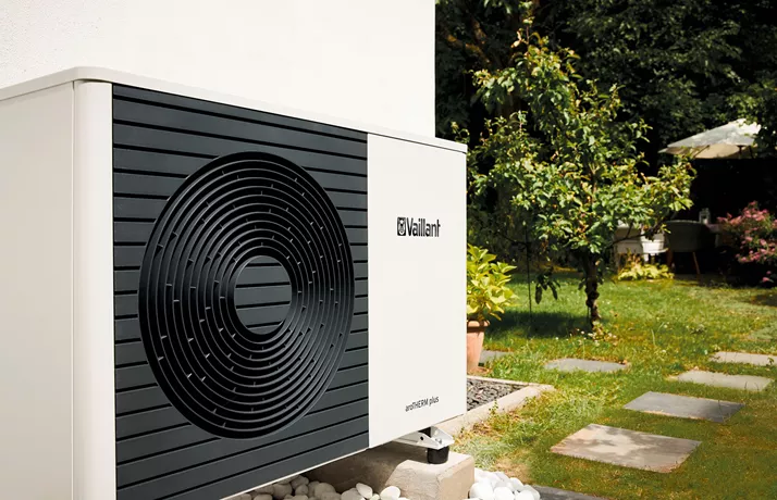 Vaillant arotherm air source heat pump